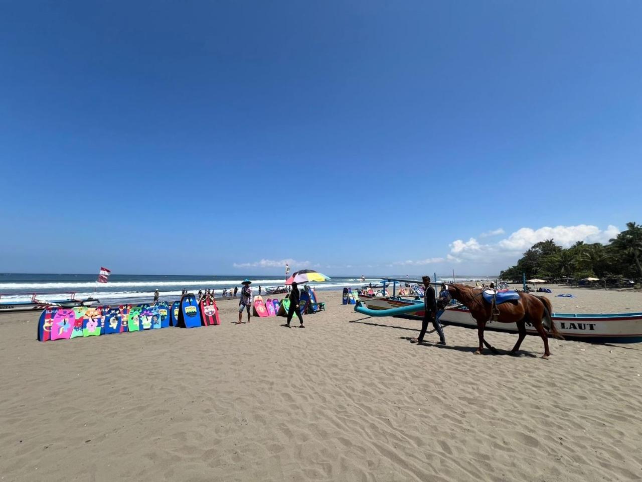 Hotel Century Pangandaran Εξωτερικό φωτογραφία